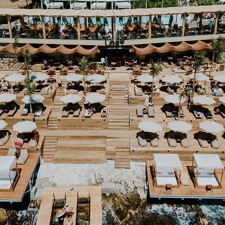 Lost Seaside Hotel Саранда Экстерьер фото